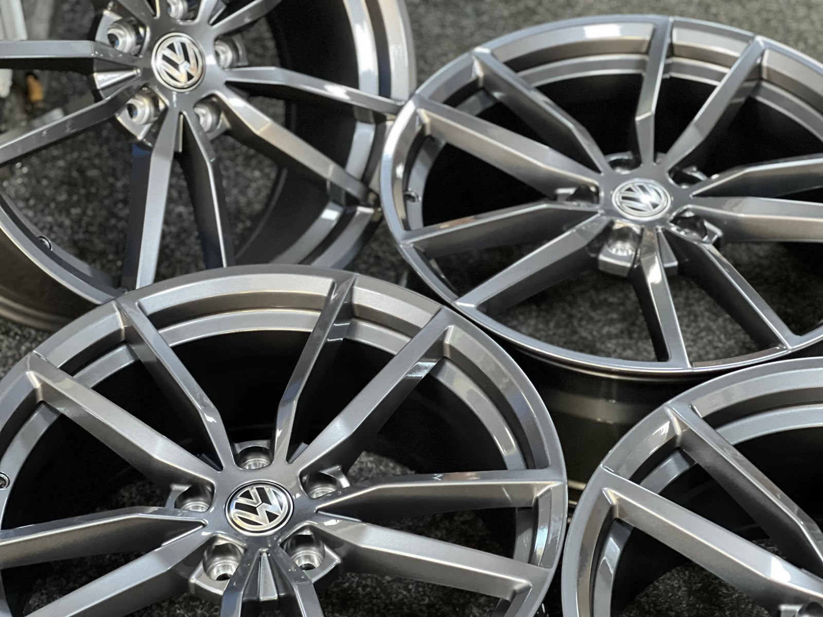 x4 18" 'PRETORIA' Alloy Wheels to fit VW Golf, Caddy, Passat, Jetta, Scirocco etc