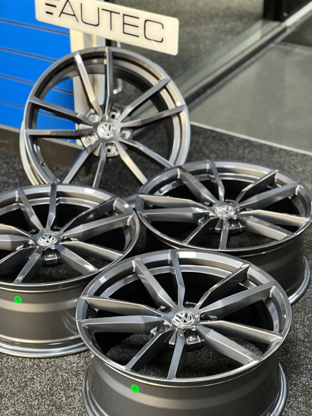 x4 18" 'PRETORIA' Alloy Wheels to fit VW Golf, Caddy, Passat, Jetta, Scirocco etc