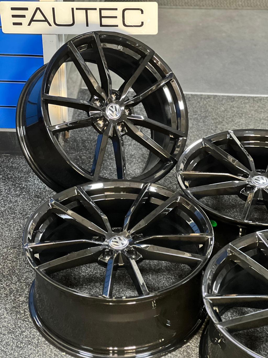 19" PRETORIA Styling Alloy Wheels To Fit Volkswagen