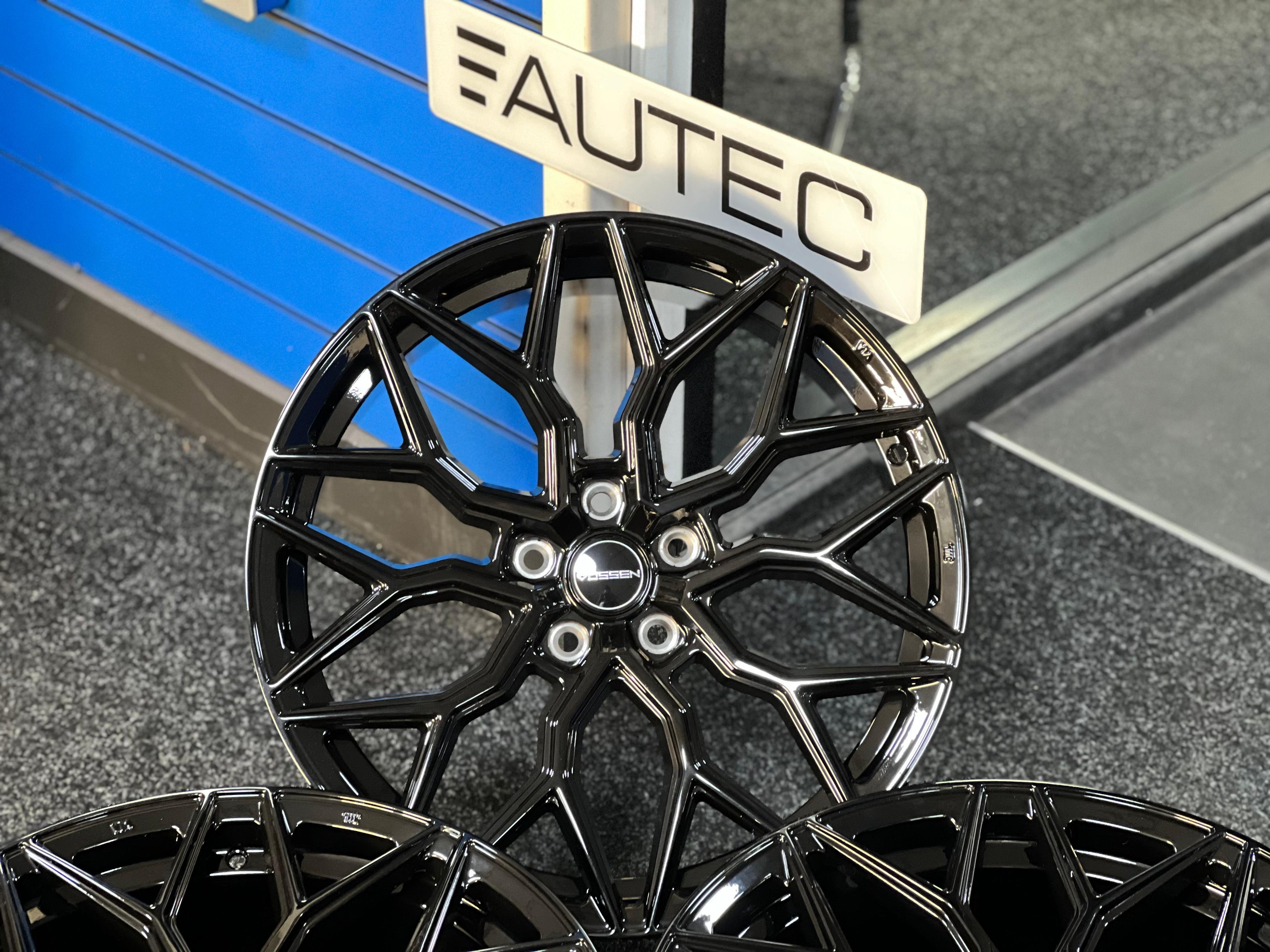 19" RF108 Riviera HF2 Styling Wheels In 5x112