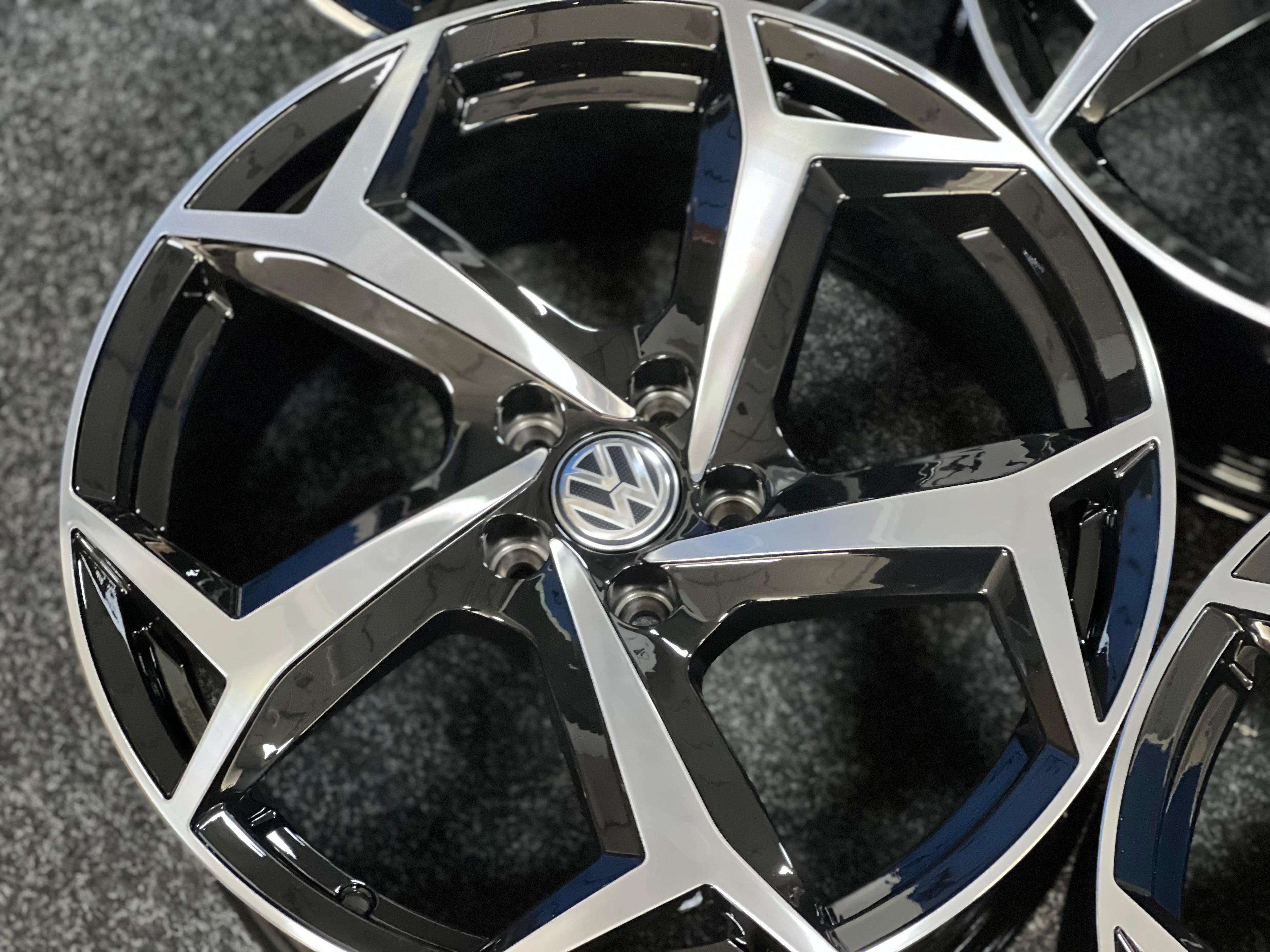 17" GTI Styling Alloy Wheels 5x100 For Volkswagen Polo