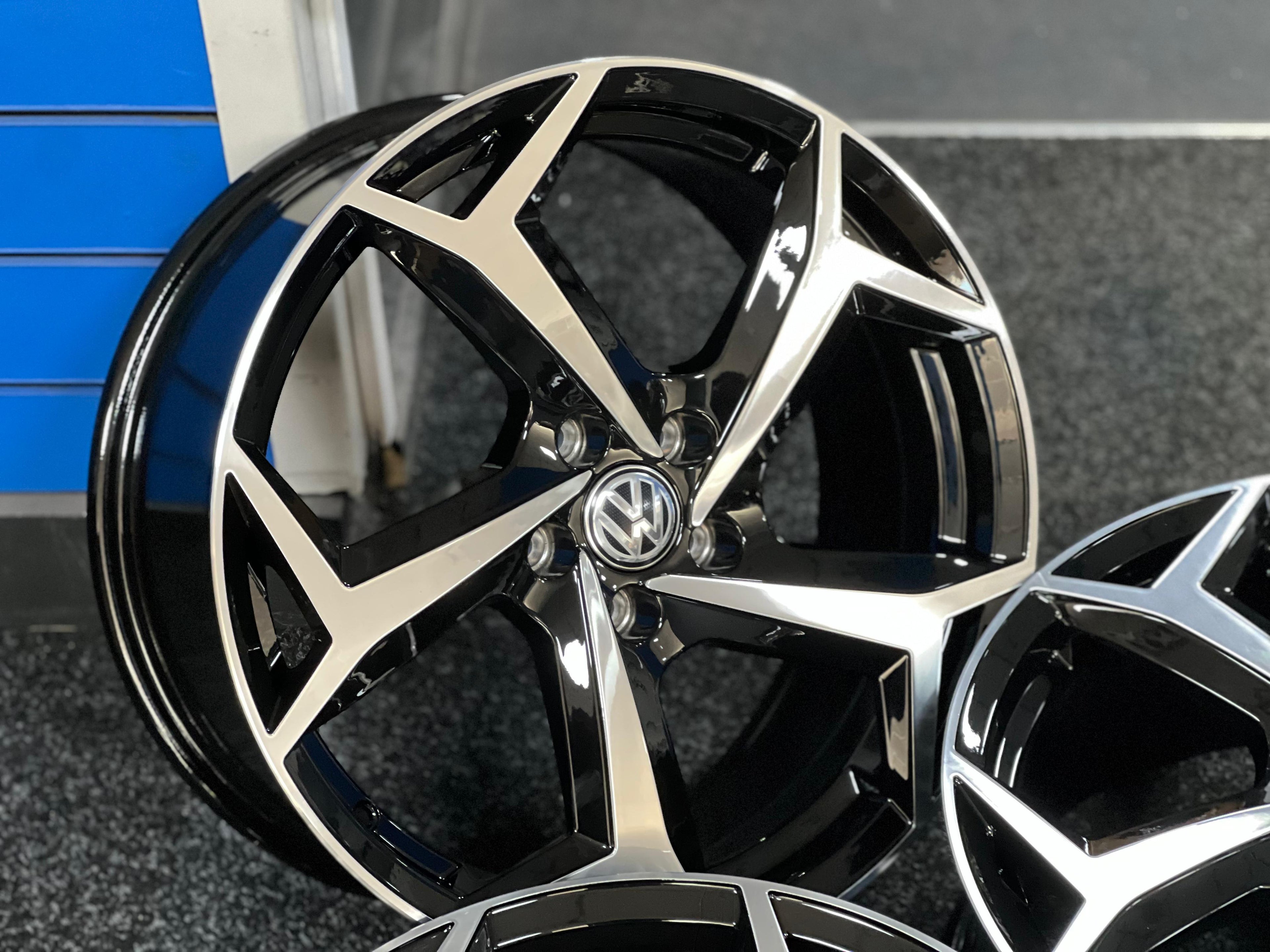 17" GTI Styling Alloy Wheels 5x100 For Volkswagen Polo