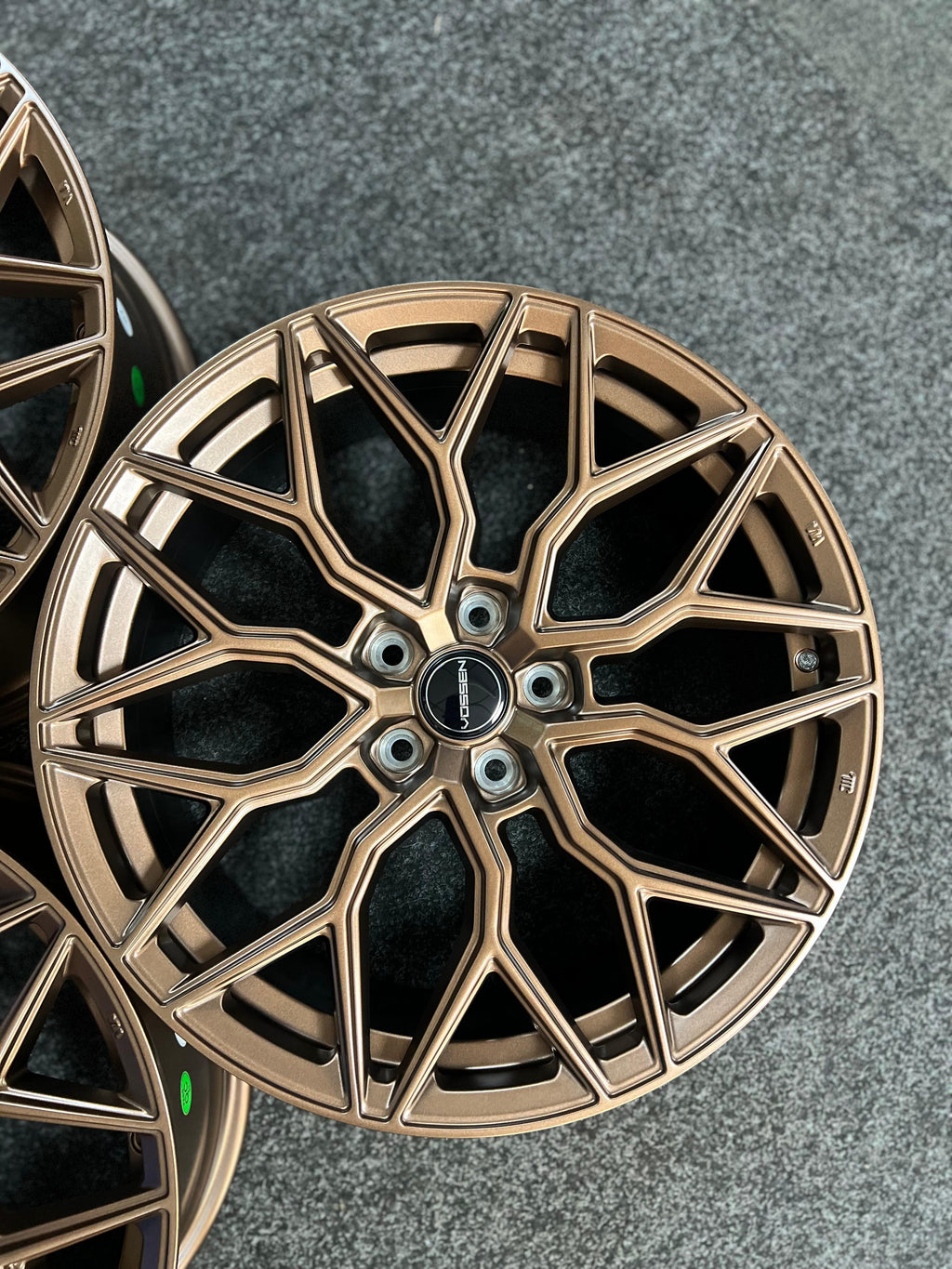 19" RF108 Riviera HF2 Styling Wheels In Desert Bronze