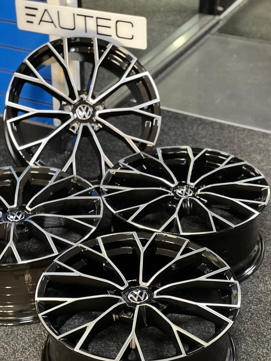 19" WARMENAU R Alloy Wheels