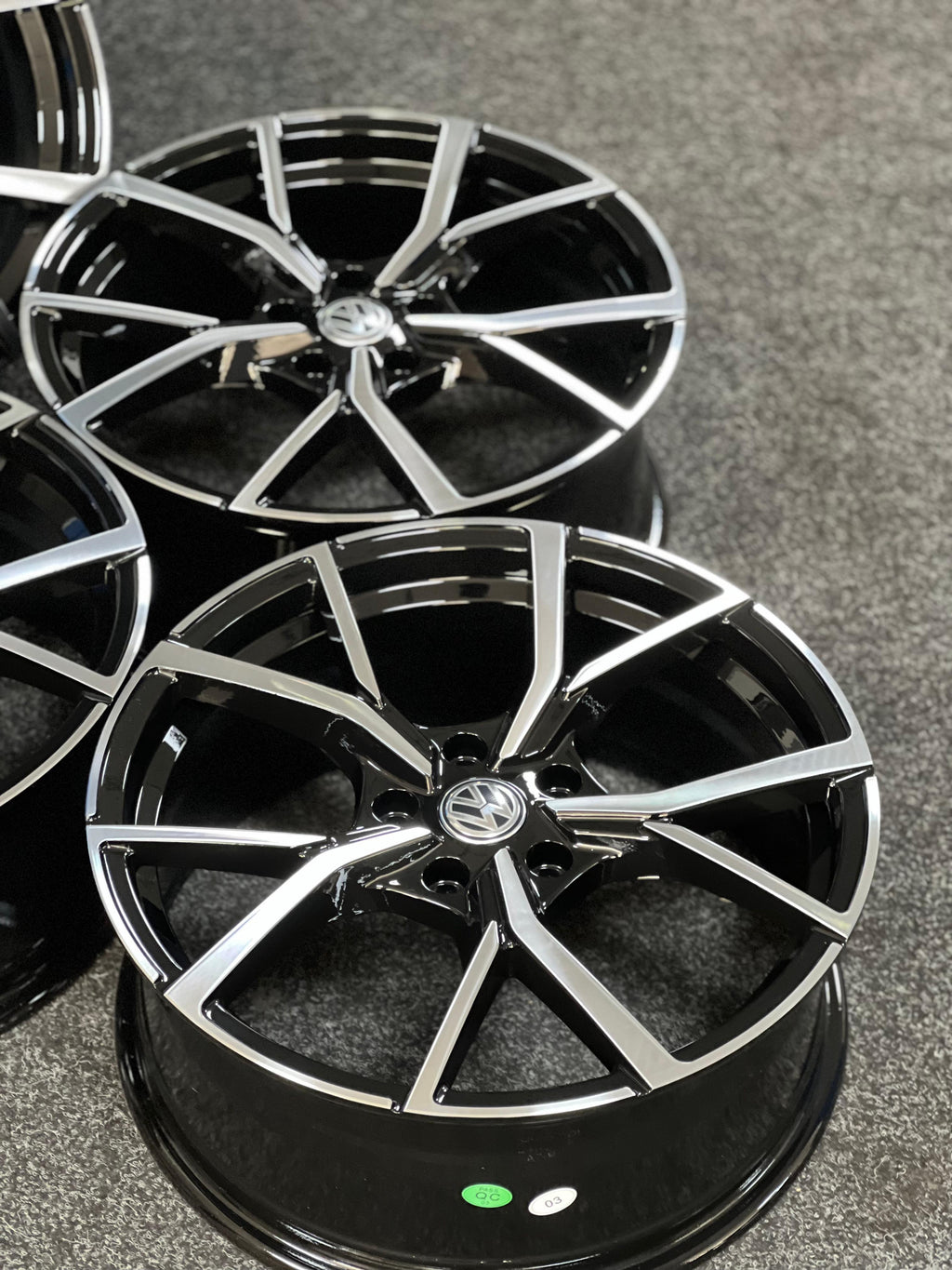 19" ESTORIL Golf R Alloy Wheels